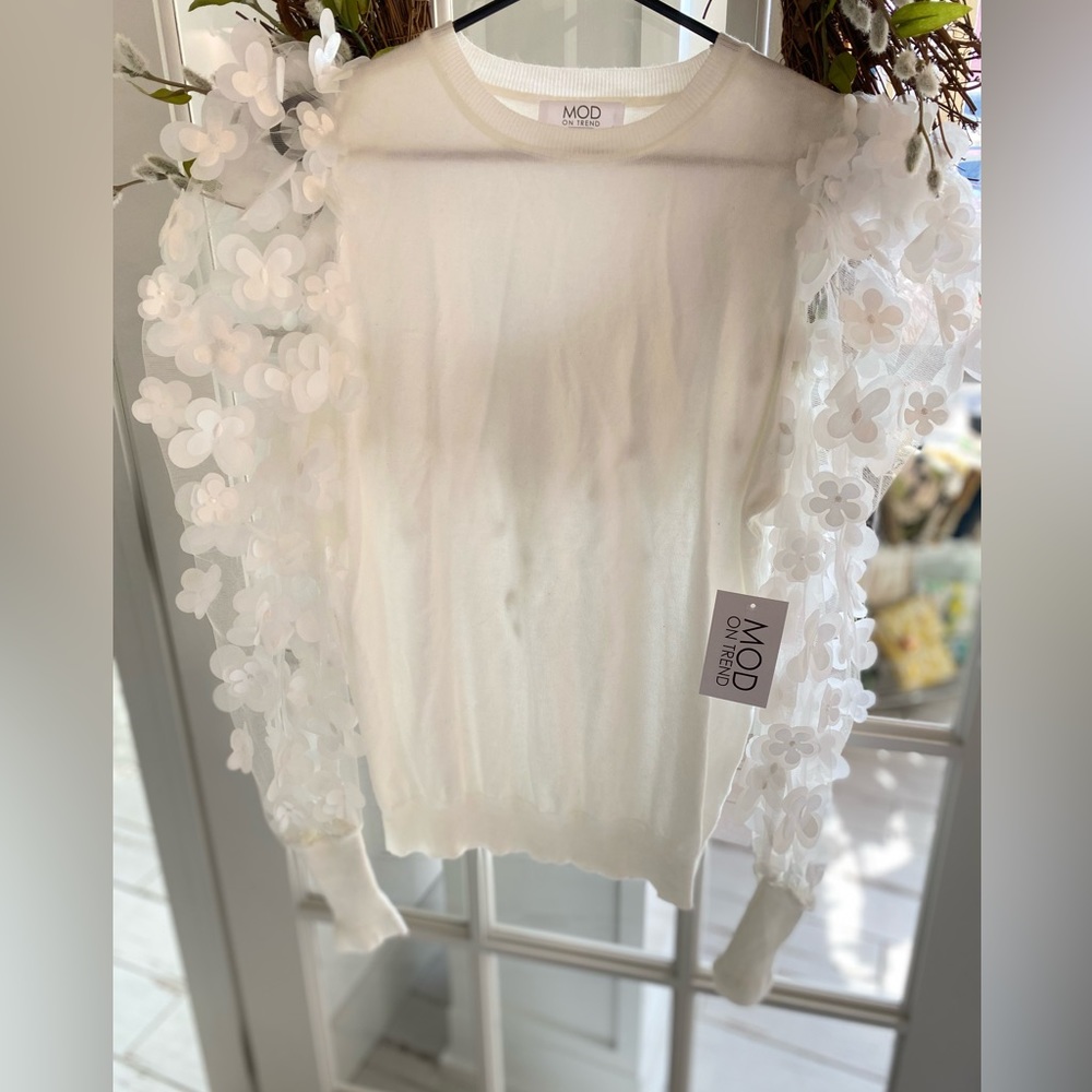 Butterfly & flowers sleeve MOD lightweight sweater